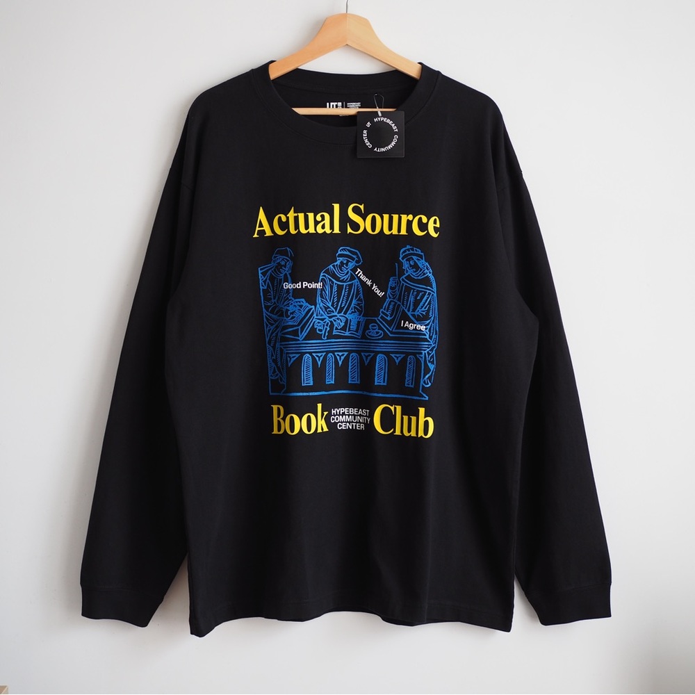 Actual source book club Uniqlo pullover sweatshirt